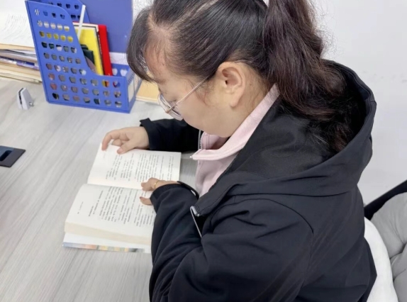 书韵校园 · 师者荐书 | 《平凡的世界》